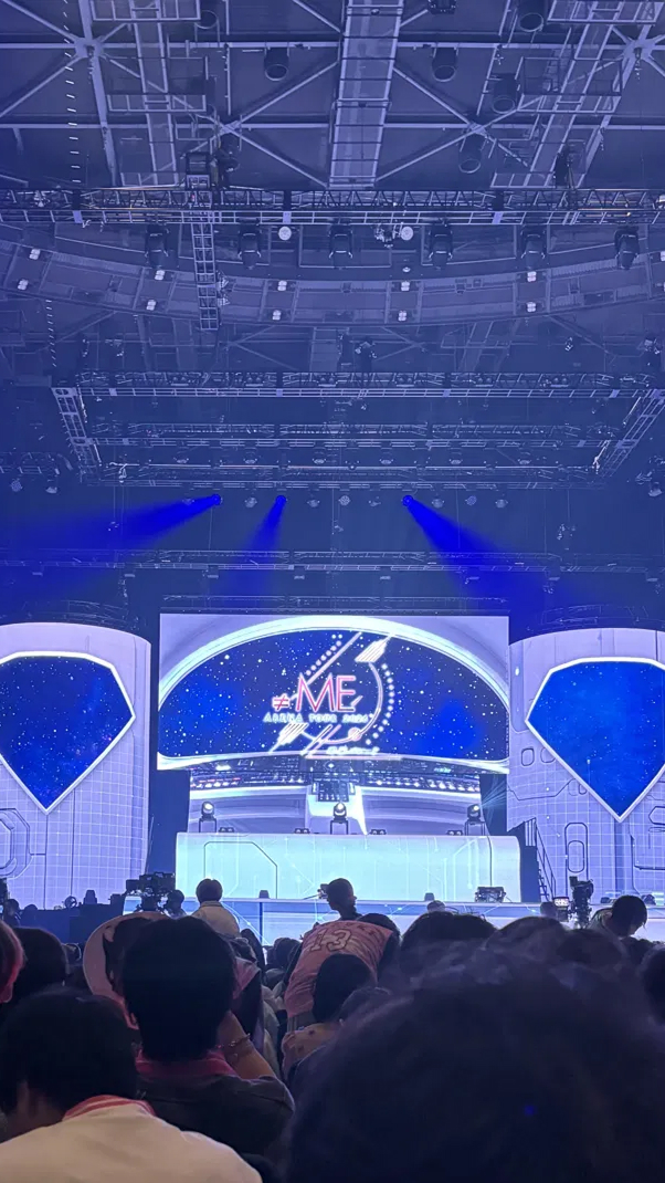 開演前の景色。この距離感でした